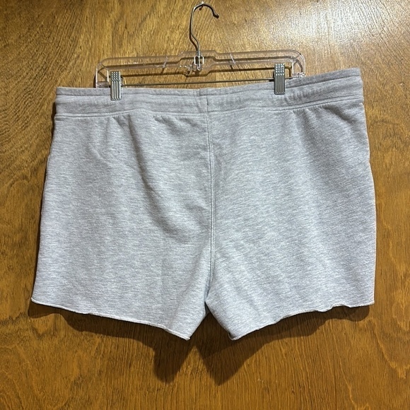 GAP Cutoff Sweat Shorts - Set of 2 - Size XL - EUC - Picture 7 of 9